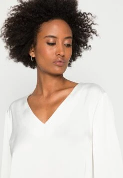 Anna Field Blusa - Off White 9 Anna Field Blusa - Off White -Anna Field Ventas 005ea998b4a94066926f11ce432ada28