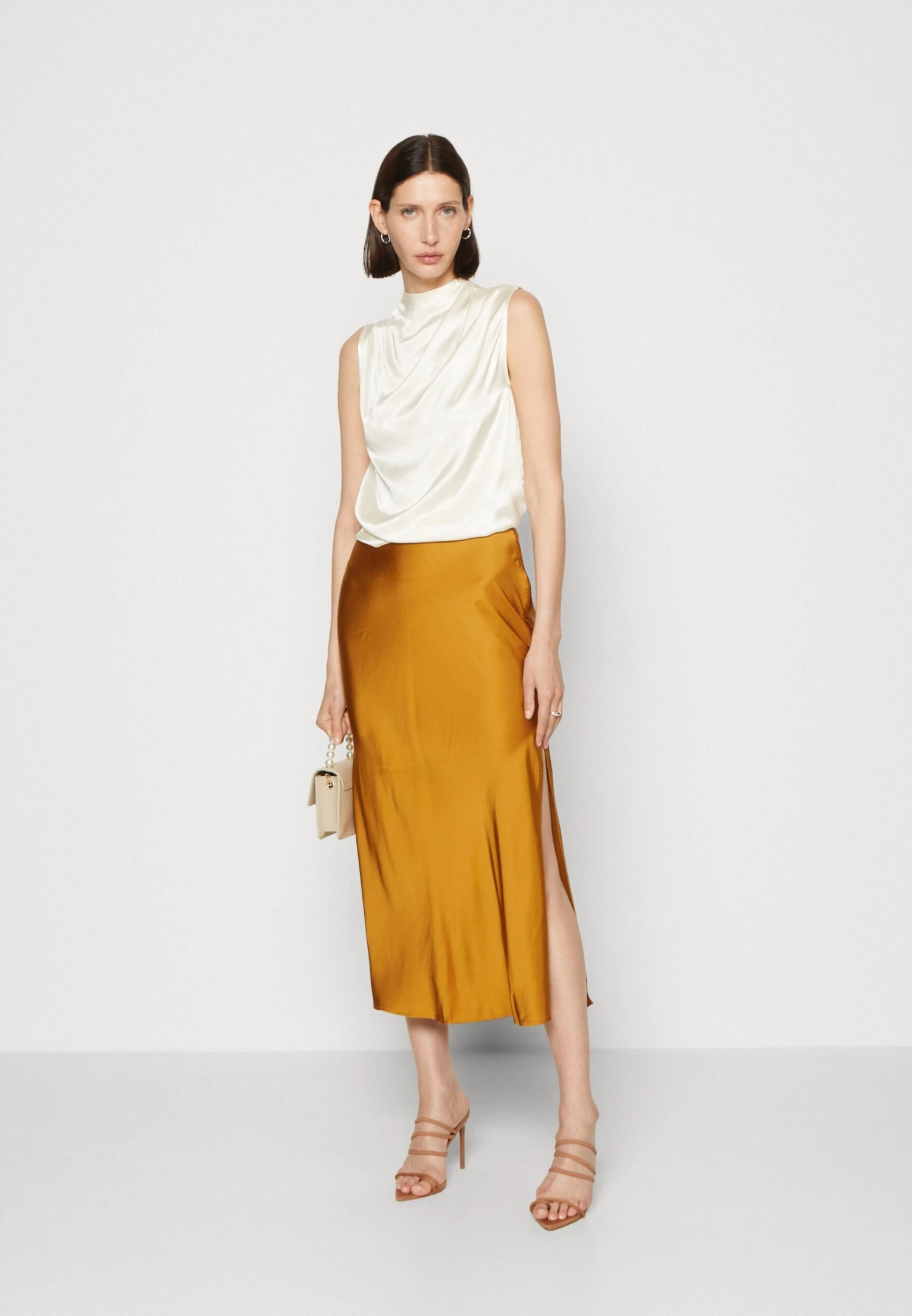 Anna Field Top - Off White 2 Anna Field Top - Off White - Imagen 2