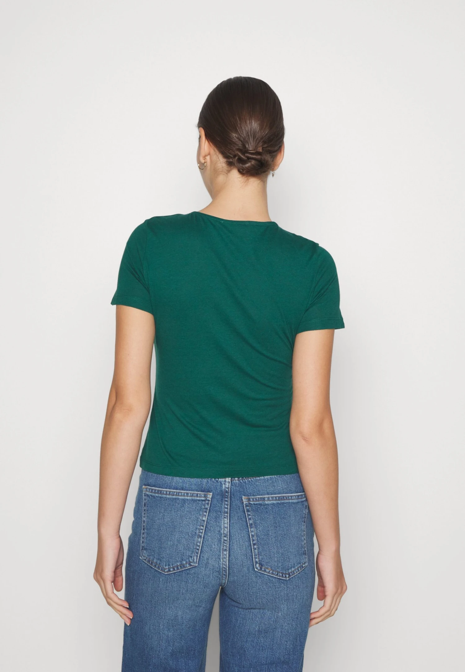 Anna Field Camiseta Básica - Dark Green 4 Anna Field Camiseta Básica - Dark Green - Imagen 4