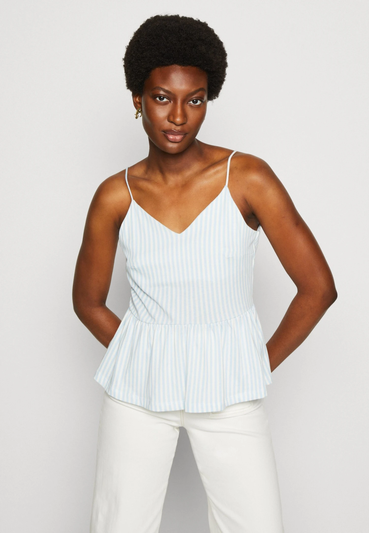 Anna Field Top - Light Blue/White 4 Anna Field Top - Light Blue/White - Imagen 4