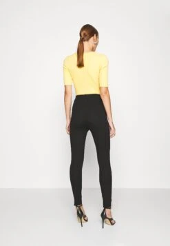 Anna Field Punto Leggings With Button Detail - Leggings - Black -Anna Field Ventas 33f906a6b264471e94805b4626428f72