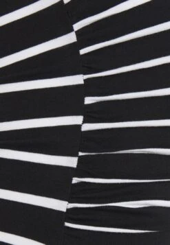 3 Pack - Camiseta Estampada - Black /White/Multi-Coloured 11 3 Pack - Camiseta Estampada - Black /White/Multi-Coloured -Anna Field Ventas 3ac951fddd6f46c09e6a1a5a5bb82851