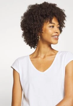 Anna Field Basic V Neck Drop Shoulder 2 Pack- Camiseta Básica - Black/White 11 Anna Field Basic V Neck Drop Shoulder 2 Pack- Camiseta Básica - Black/White -Anna Field Ventas 541bb86f04614ee6929738edd9b7a844