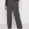 Wide Leg Pant - Pantalones - Dark Blue/Brown/White