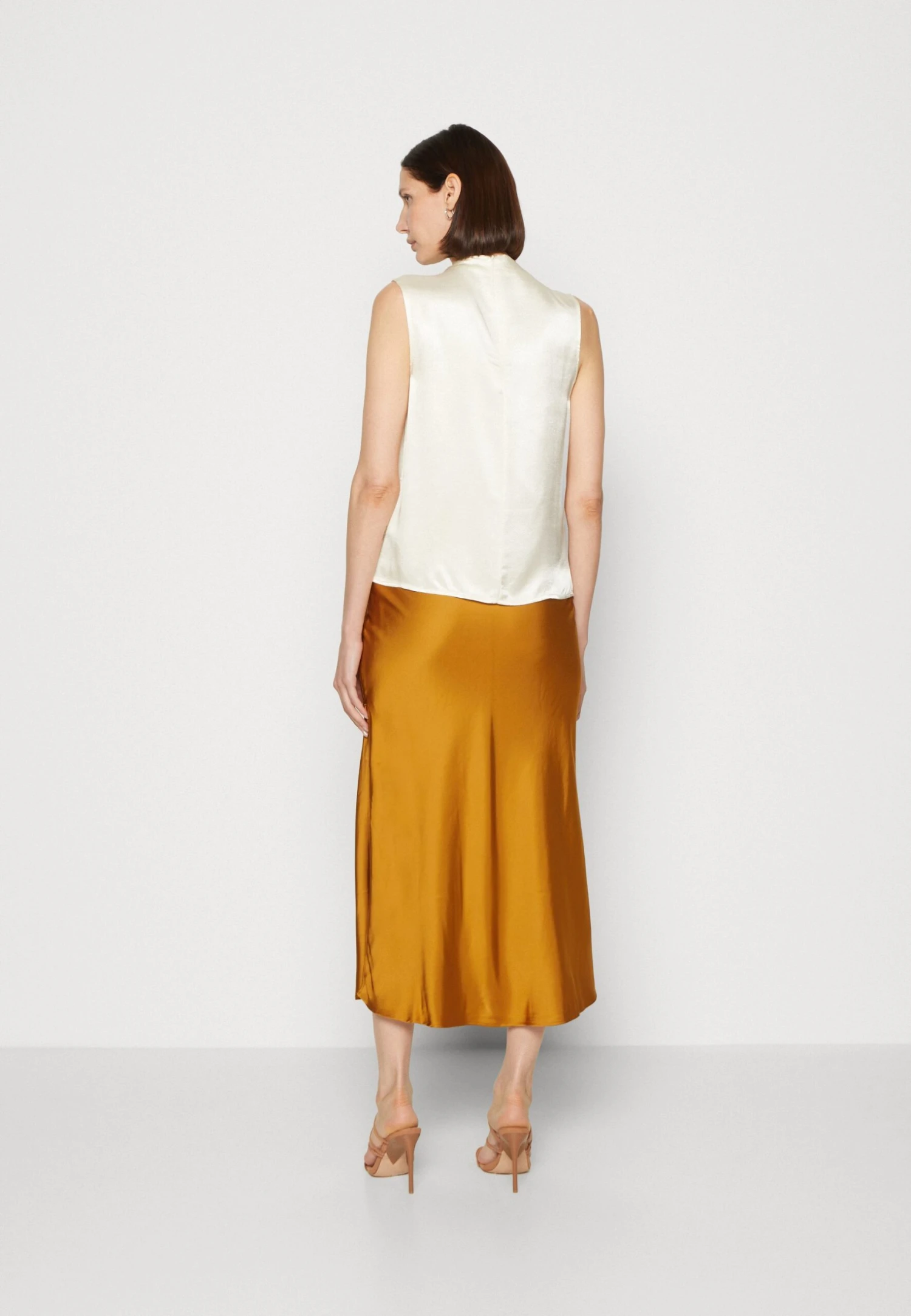 Anna Field Top - Off White 3 Anna Field Top - Off White - Imagen 3