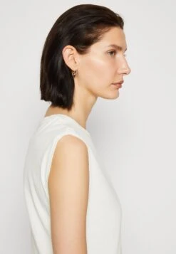 Anna Field Camiseta Básica - Off-White 9 Anna Field Camiseta Básica - Off-White -Anna Field Ventas 76c83fff5a7b4b4c88a0a9e3a714eb1e