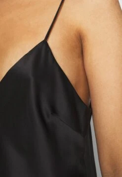 Anna Field Simple Satin Short Set - Pijama - Black -Anna Field Ventas 8f329bfd957241829840ac04de151b7c