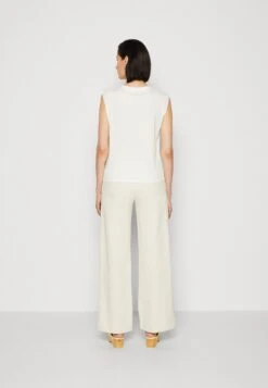 Anna Field Camiseta Básica - Off-White 8 Anna Field Camiseta Básica - Off-White -Anna Field Ventas 9133cb750bef414db93f6a115557a0e5