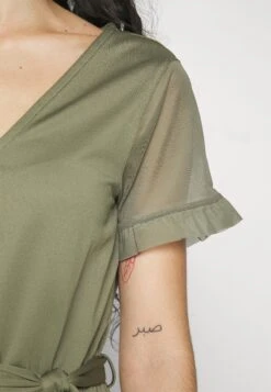 Vestido Ligero - Olive 9 Vestido Ligero - Olive -Anna Field Ventas a6768cd7c3fd4380bf232c53cbb8e53a