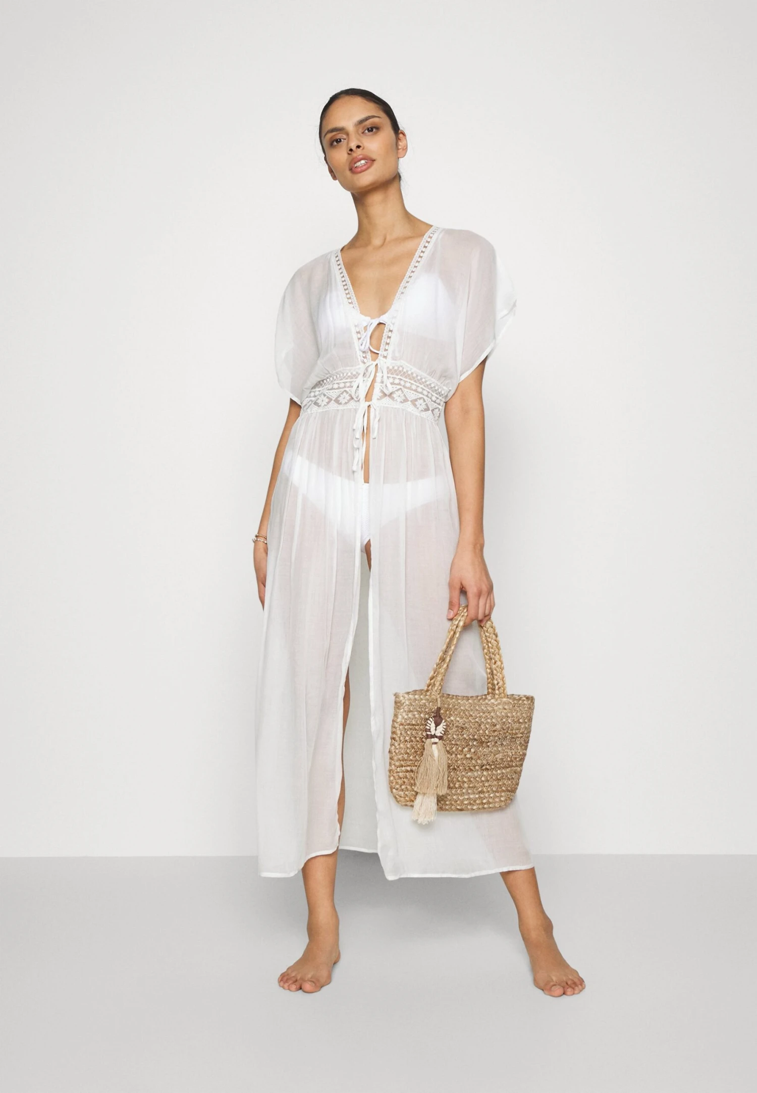 Anna Field Embroidered Cover Up/ 802 - Black - Complementos De Playa - 001 - White 2 Anna Field Embroidered Cover Up/ 802 - Black - Complementos De Playa - 001 - White - Imagen 2