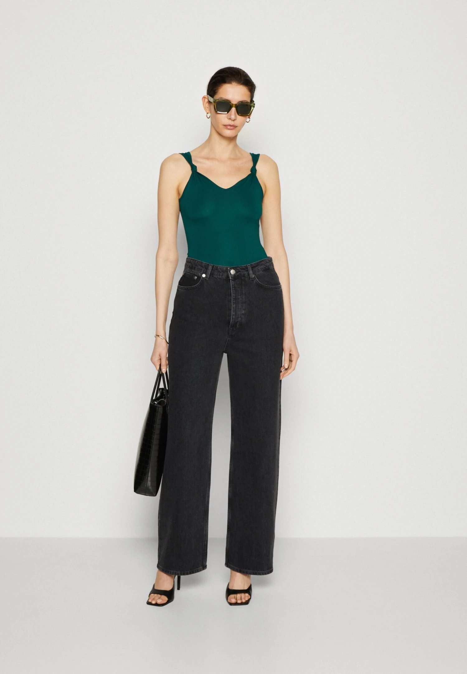 Anna Field Top - Dark Green 2 Anna Field Top - Dark Green - Imagen 2