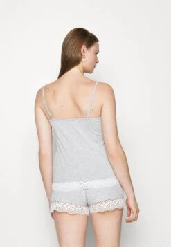 Anna Field Sarah Short Pj Set- Pijama - Grey 8 Anna Field Sarah Short Pj Set- Pijama - Grey -Anna Field Ventas fac223ad73094d89adfd8c08fd84f948