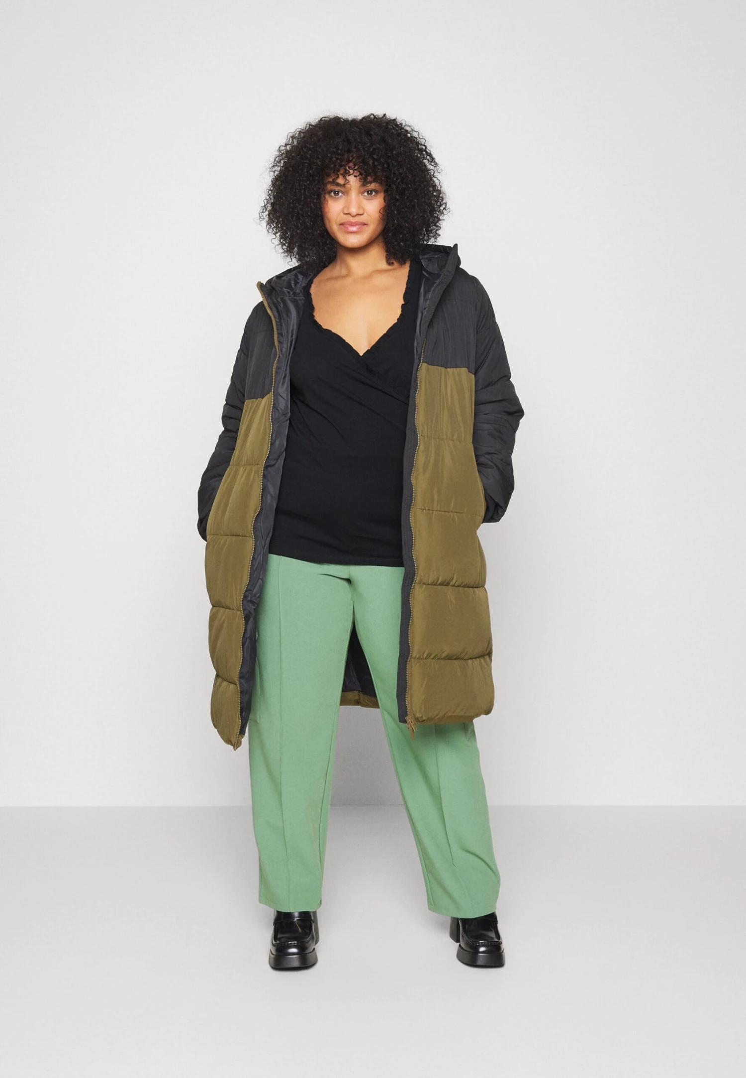 Camiseta De Manga Larga - Black 2 Camiseta De Manga Larga - Black - Imagen 2